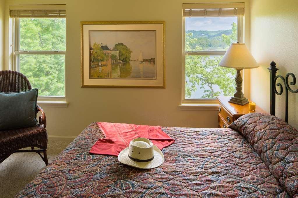 Branson Yacht Club Hotel Indian Point Room photo