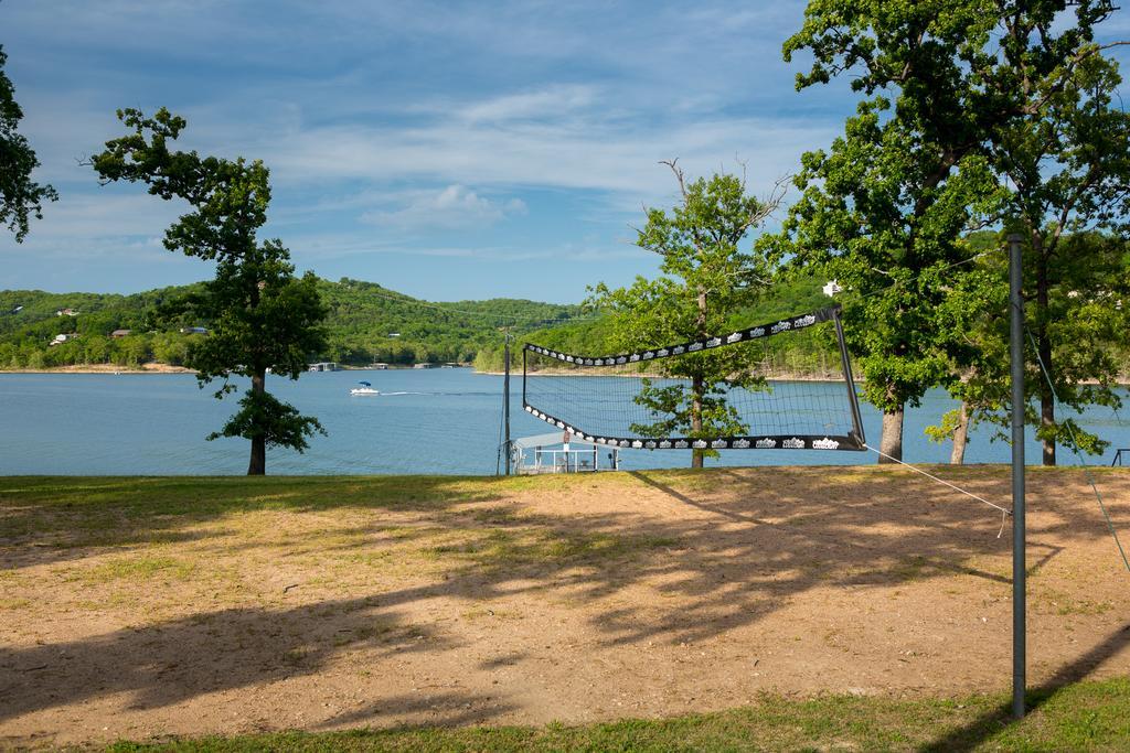 Branson Yacht Club Hotel Indian Point Exterior photo